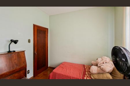 Casa à venda com 245m², 5 quartos e 2 vagasQuarto