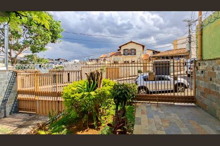 Casa à venda com 245m², 5 quartos e 2 vagasEntrada