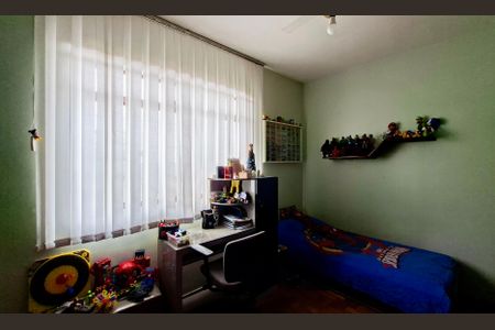 Casa à venda com 245m², 5 quartos e 2 vagasQuarto 2