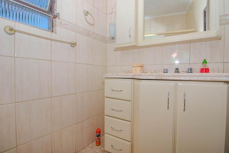 Casa à venda com 342m², 7 quartos e 6 vagasBanheiro da Suíte do Piso Superior