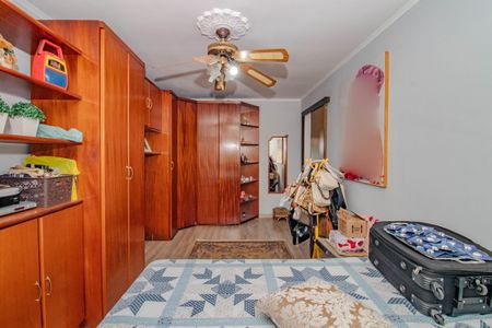 Casa à venda com 342m², 7 quartos e 6 vagasQuarto 2