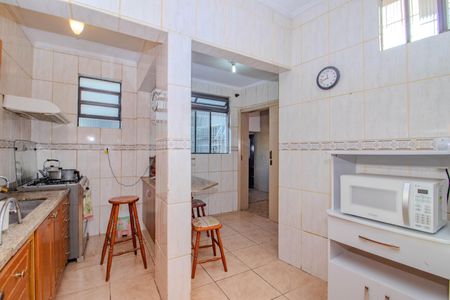 Casa à venda com 342m², 7 quartos e 6 vagasCozinha do Piso Superior