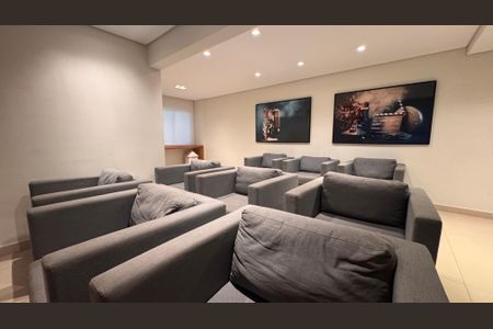 Apartamento à venda com 81m², 3 quartos e 2 vagas Apartamento à venda com 81m², 3 quartos e 2 vagasCinema