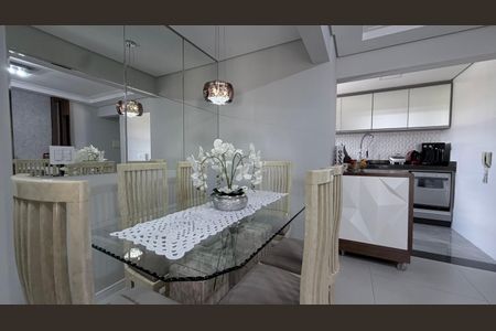 Apartamento à venda com 81m², 3 quartos e 2 vagas Apartamento à venda com 81m², 3 quartos e 2 vagasSala