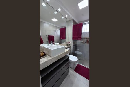 Apartamento à venda com 81m², 3 quartos e 2 vagas Apartamento à venda com 81m², 3 quartos e 2 vagasBanheiro da Suíte