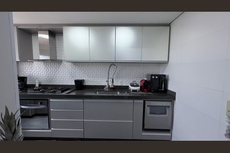 Apartamento à venda com 81m², 3 quartos e 2 vagas Apartamento à venda com 81m², 3 quartos e 2 vagasCozinha