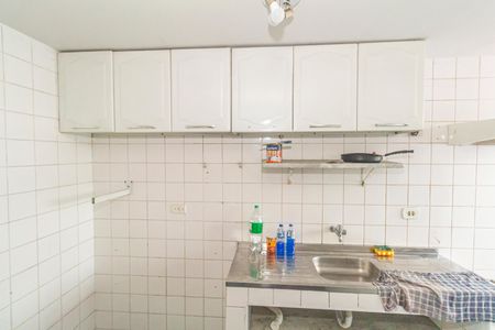 Apartamento para alugar com 72m², 2 quartos e sem vagaCozinha e Área de Serviço