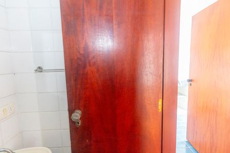 Apartamento para alugar com 72m², 2 quartos e sem vagaBanheiro