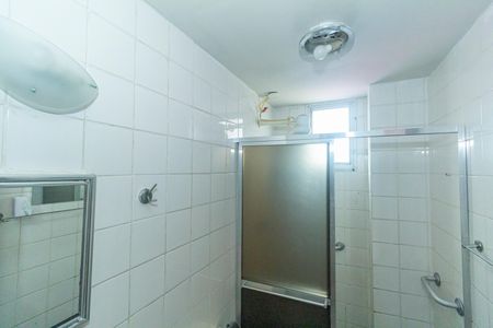 Apartamento para alugar com 72m², 2 quartos e sem vagaBanheiro da Suíte