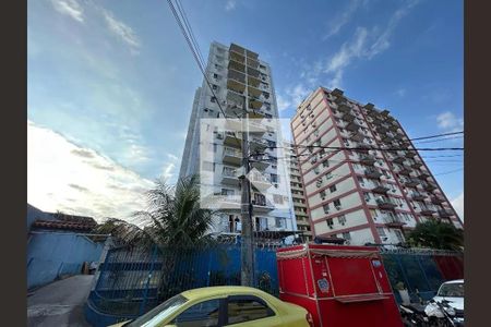 Apartamento para alugar com 72m², 2 quartos e sem vagaFachada
