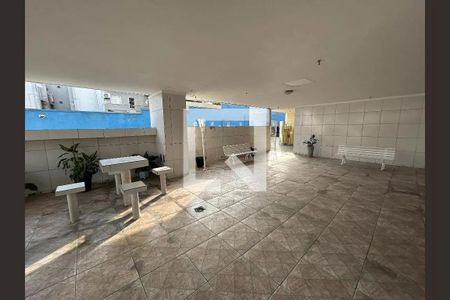 Apartamento para alugar com 72m², 2 quartos e sem vagaÁrea comum