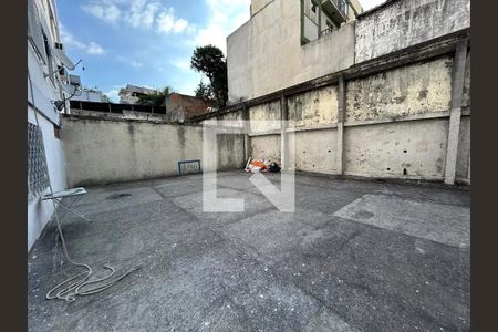 Apartamento para alugar com 72m², 2 quartos e sem vagaÁrea comum