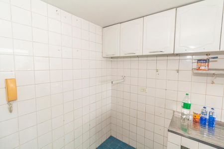 Apartamento para alugar com 72m², 2 quartos e sem vagaCozinha e Área de Serviço