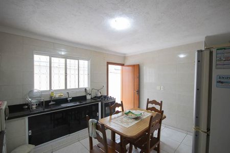 Casa à venda com 150m², 3 quartos e 1 vagaCozinha 