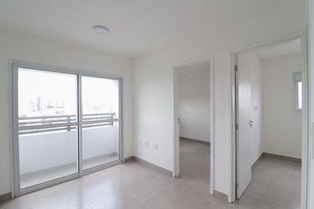 Sala/Cozinha/Área de Serviço de apartamento para alugar com 2 quartos, 39m² em Parada Inglesa, São Paulo