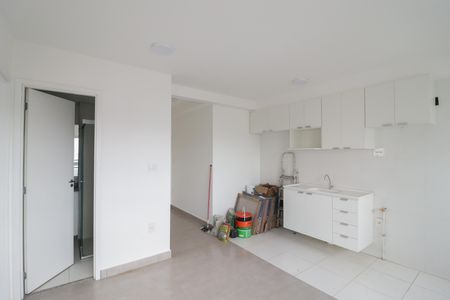 Sala/Cozinha/Área de Serviço de apartamento para alugar com 2 quartos, 39m² em Parada Inglesa, São Paulo