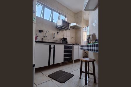 Cozinha de apartamento à venda com 2 quartos, 48m² em Santa Maria, Belo Horizonte