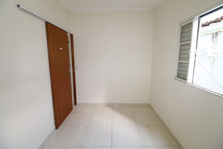 Casa para alugar com 79m², 2 quartos e sem vagaQuarto