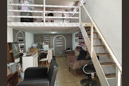 Casa à venda com 149m², 3 quartos e 2 vagasEdícula