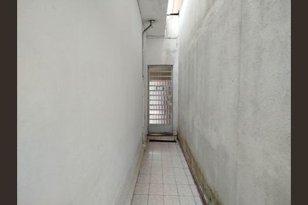 Casa à venda com 149m², 3 quartos e 2 vagasCorredor lateral