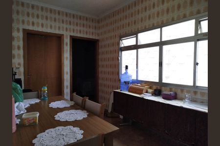 Casa à venda com 149m², 3 quartos e 2 vagasCopa e cozinha