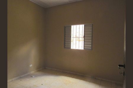 Quarto de casa para alugar com 1 quarto, 36m² em Vila Osasco, Osasco