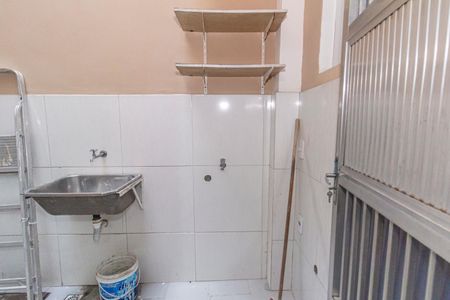 Casa para alugar com 70m², 2 quartos e sem vagaCozinha e Área de Serviço