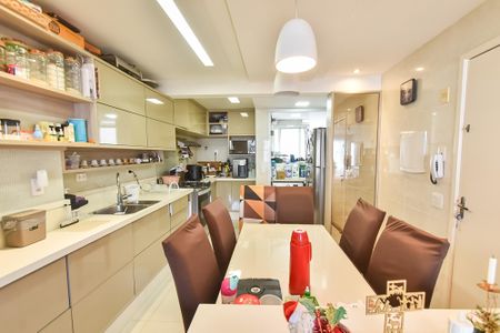 Apartamento para alugar com 109m², 3 quartos e 1 vaga Apartamento para alugar com 109m², 3 quartos e 1 vagaSala/cozinha