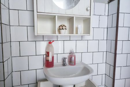 Banheiro  de kitnet/studio à venda com 1 quarto, 30m² em Centro, Rio de Janeiro