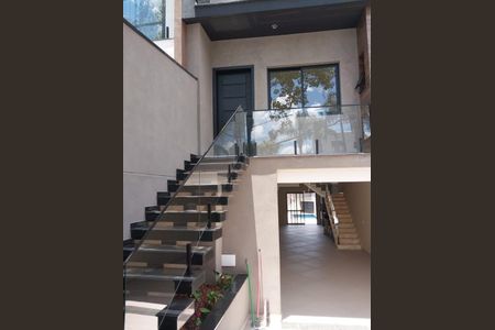 Casa à venda com 3 quartos, 200m² em Jardim São Paulo, São Paulo