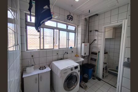 Apartamento à venda com 82m², 3 quartos e 1 vagaÁrea de Serviço