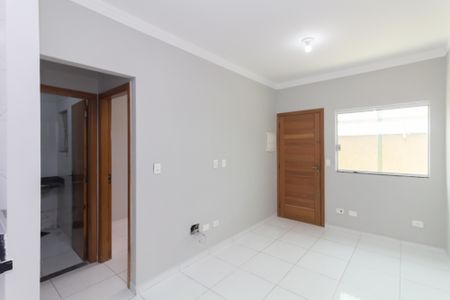 Sala de casa de condomínio para alugar com 2 quartos, 45m² em Vila Rosaria, São Paulo