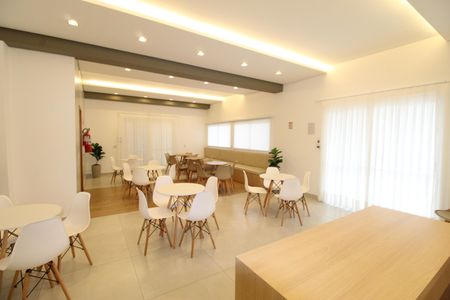 Apartamento para alugar com 63m², 2 quartos e 1 vagaÁrea comum - Salão de Festas