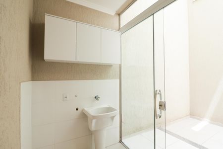 Apartamento para alugar com 45m², 2 quartos e sem vagaÁrea de Serviço