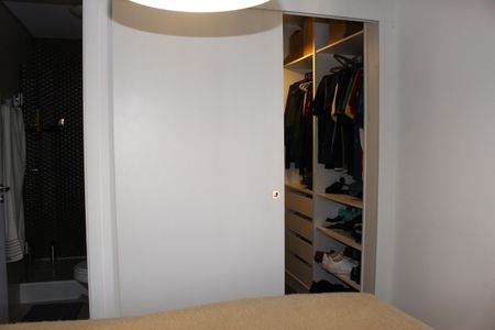 Apartamento à venda com 2 quartos, 56m² em República, São Paulo