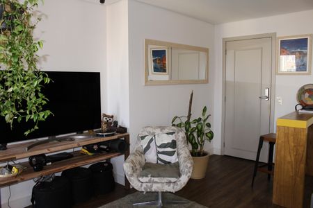 Apartamento à venda com 2 quartos, 56m² em República, São Paulo