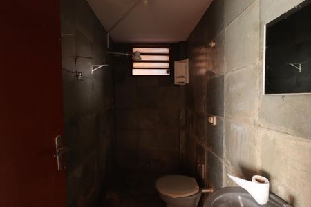 Casa para alugar com 262m², 4 quartos e 4 vagas Casa para alugar com 262m², 4 quartos e 4 vagasBanheiro 2