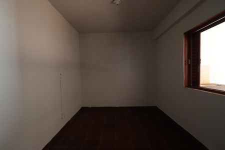 Casa para alugar com 262m², 4 quartos e 4 vagas Casa para alugar com 262m², 4 quartos e 4 vagasQuarto 3