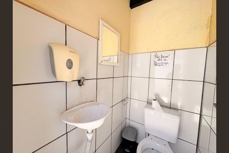 Casa para alugar com 780m², 3 quartos e 10 vagasBanheiro externo 2