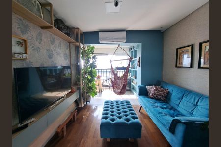 Sala de apartamento para alugar com 2 quartos, 62m² em Continental, Osasco