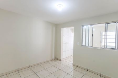 Casa para alugar com 50m², 2 quartos e sem vaga
