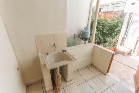 Casa para alugar com 50m², 2 quartos e sem vaga