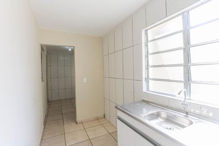Casa para alugar com 50m², 2 quartos e sem vaga