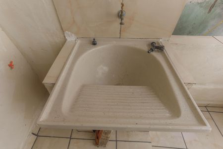 Casa para alugar com 50m², 2 quartos e sem vaga