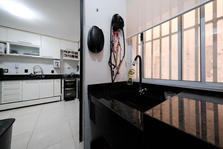 Apartamento à venda com 38m², 2 quartos e 1 vagaÁrea de Serviço