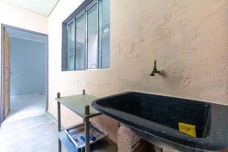 Casa para alugar com 5m², 1 quarto e sem vagaÁrea de Serviço