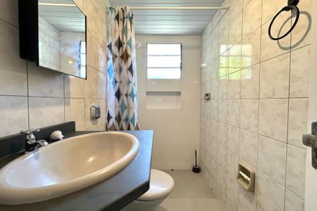 Banheiro  de apartamento para alugar com 1 quarto, 50m² em Campeche, Florianópolis