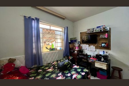 Casa à venda com 156m², 2 quartos e 8 vagas Casa à venda com 156m², 2 quartos e 8 vagasquarto