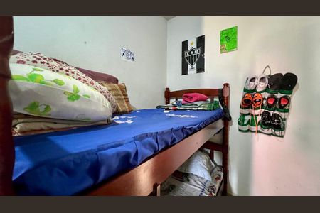 quarto  de casa à venda com 2 quartos, 156m² em Alto Caiçaras, Belo Horizonte