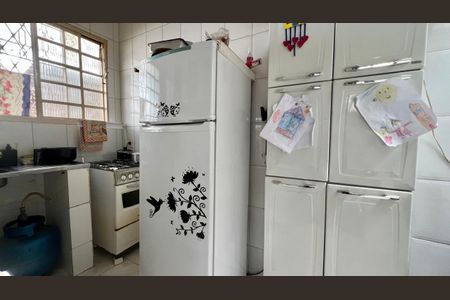 Casa à venda com 156m², 2 quartos e 8 vagas Casa à venda com 156m², 2 quartos e 8 vagascozinha